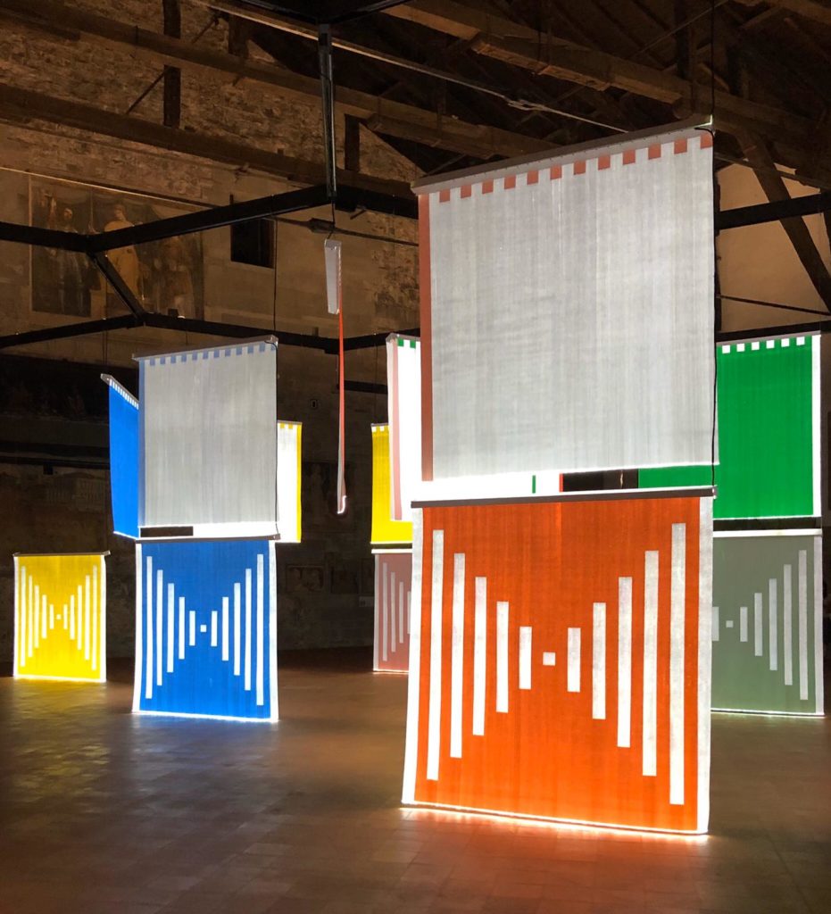 Daniel Buren Illuminare lo Spazio: lavori in mostra